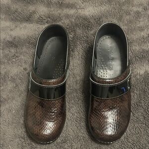 Faux Snakeskin Slip-On Clogs with Patent Accent